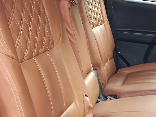 Used Mahindra XUV500 W7 [2018-2020] in Dehradun