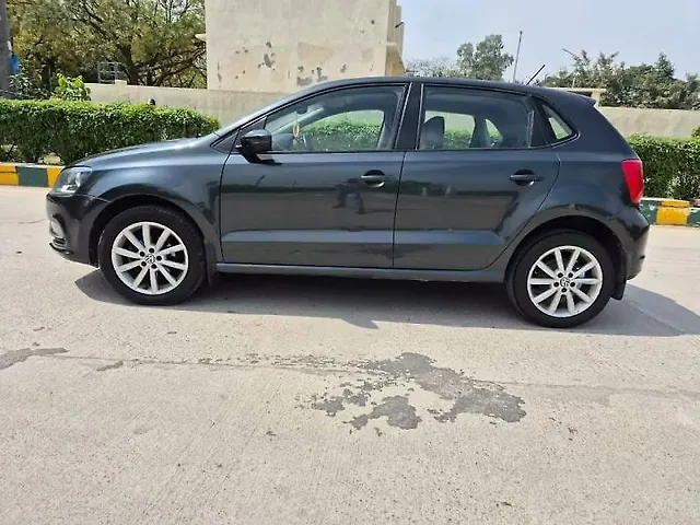 Used Volkswagen Polo [2016-2019] Highline1.2L (P) in Noida
