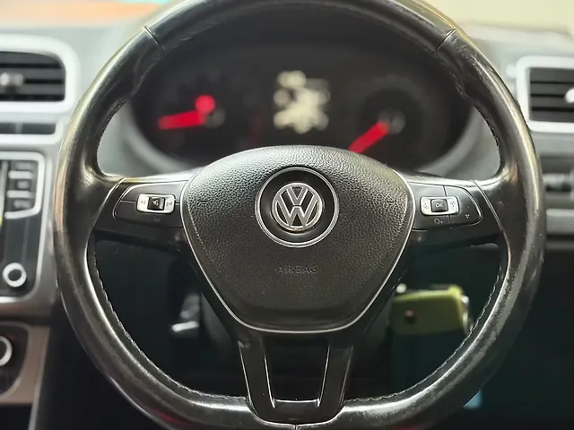 Used Volkswagen Polo [2016-2019] Highline Plus 1.2( P)16 Alloy [2017-2018] in Kolkata