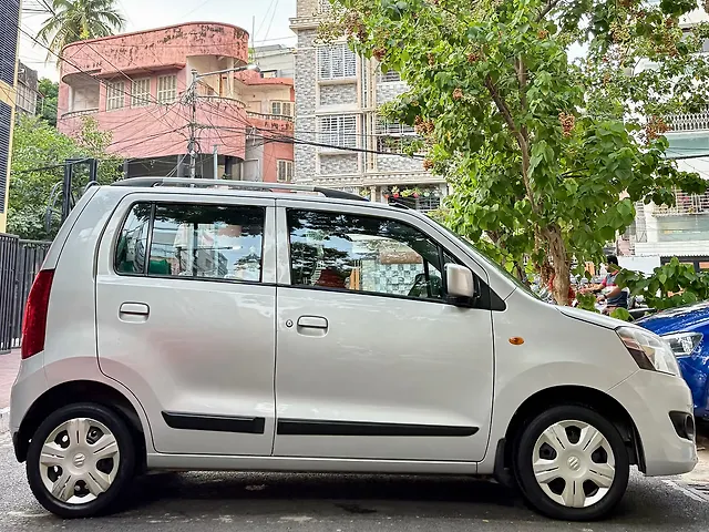 Used Maruti Suzuki Wagon R 1.0 [2014-2019] VXI in Kolkata