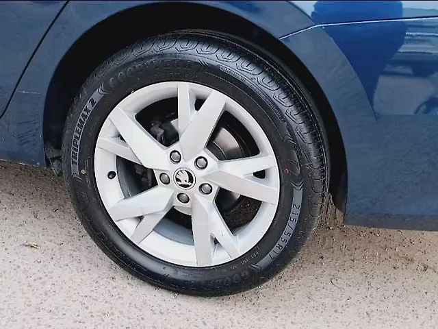 Used Skoda Octavia Style 2.0 in Delhi