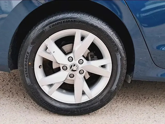 Used Skoda Octavia Style 2.0 in Delhi
