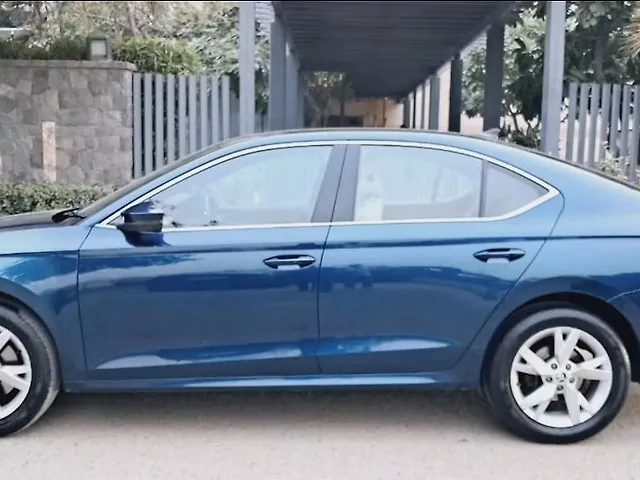 Used Skoda Octavia Style 2.0 in Delhi