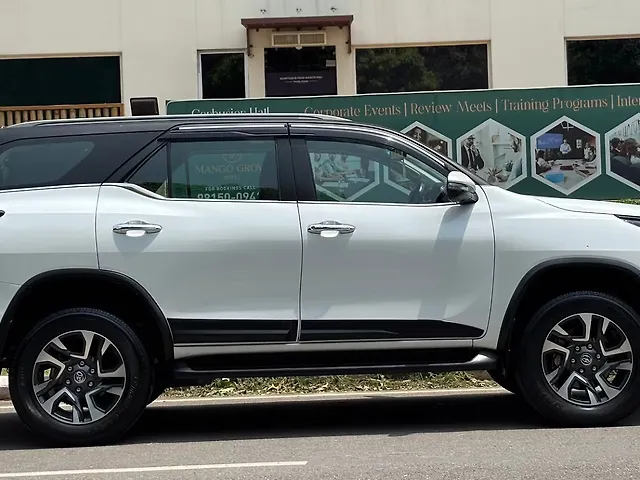Used Toyota Fortuner Legender 2.8 4X2 AT in Chandigarh