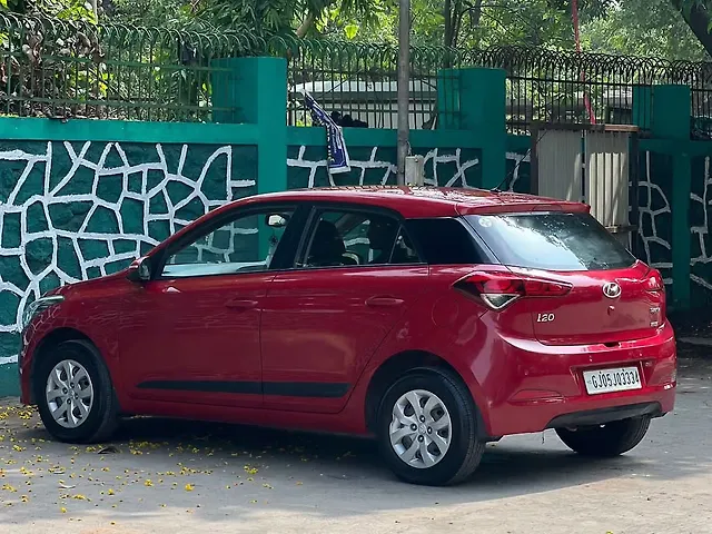Used Hyundai Elite i20 [2016-2017] Sportz 1.4 CRDI [2016-2017] in Surat