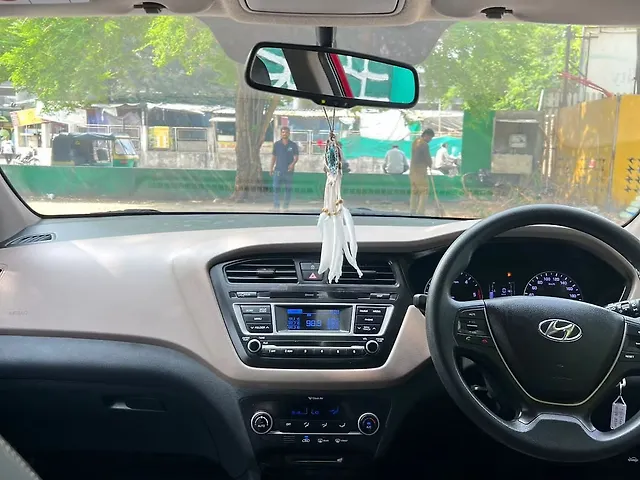 Used Hyundai Elite i20 [2016-2017] Sportz 1.4 CRDI [2016-2017] in Surat