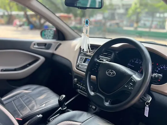 Used Hyundai Elite i20 [2016-2017] Sportz 1.4 CRDI [2016-2017] in Surat