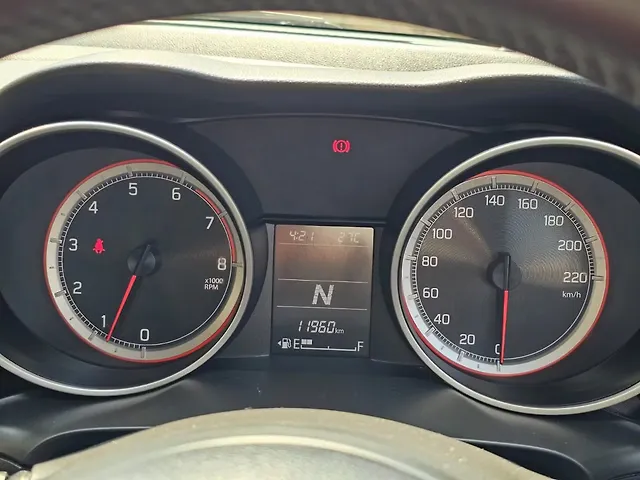 Used Maruti Suzuki Swift [2021-2024] ZXi AMT in Mumbai