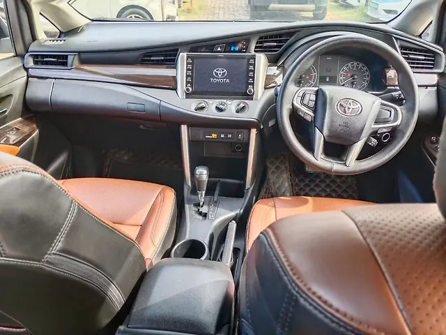 Used Toyota Innova Crysta [2016-2020] 2.4 G 7 STR [2016-2017] in Ludhiana