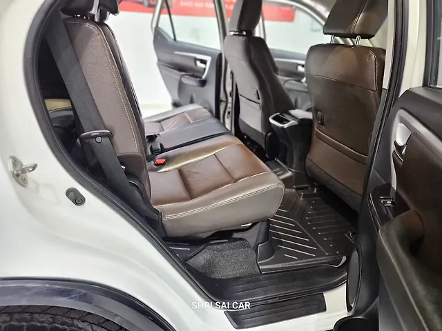 Used Toyota Fortuner [2016-2021] 2.8 4x2 MT [2016-2020] in Kanpur