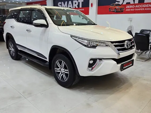 Used Toyota Fortuner [2016-2021] 2.8 4x2 MT [2016-2020] in Kanpur