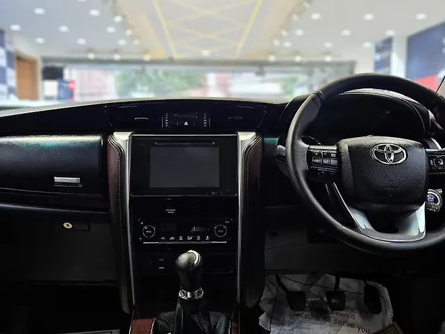 Used Toyota Fortuner [2016-2021] 2.8 4x2 MT [2016-2020] in Kanpur