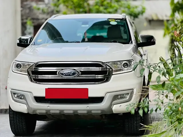 Used 2017 Ford Endeavour in Lucknow