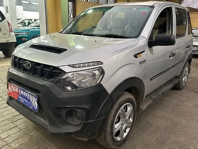 Used Mahindra NuvoSport N4 Plus in Kanpur
