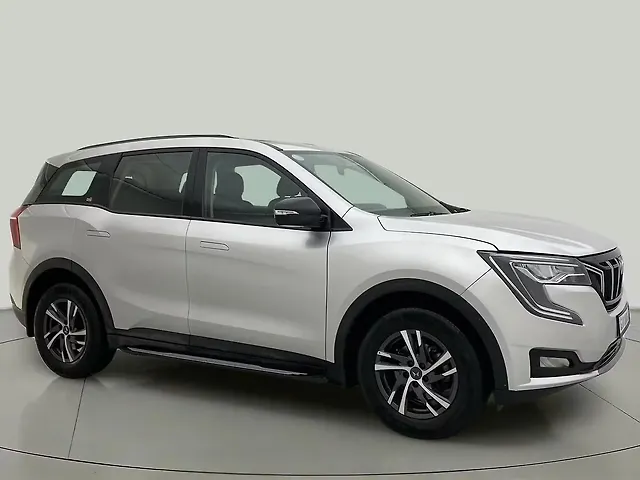 Used 2022 Mahindra XUV700 in Ahmedabad