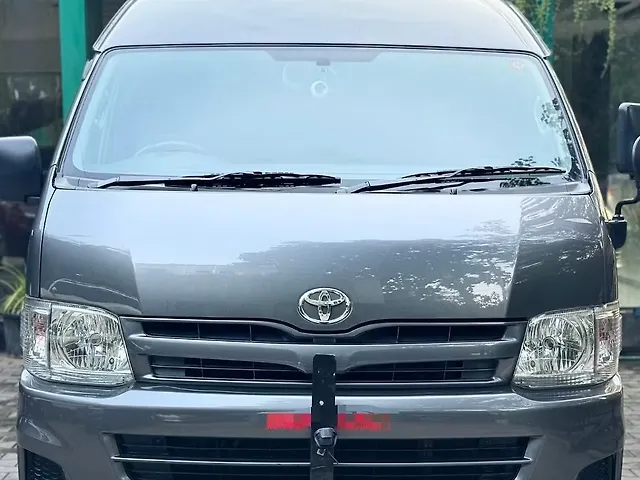 Used 2014 Toyota Commuter in Chennai