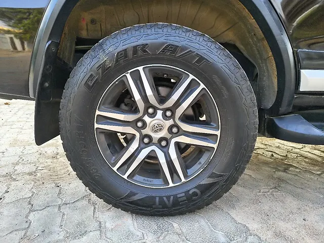 Used Toyota Fortuner [2016-2021] 2.8 4x2 MT [2016-2020] in Kanpur