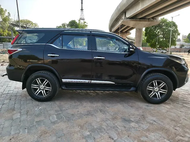 Used Toyota Fortuner [2016-2021] 2.8 4x2 MT [2016-2020] in Kanpur