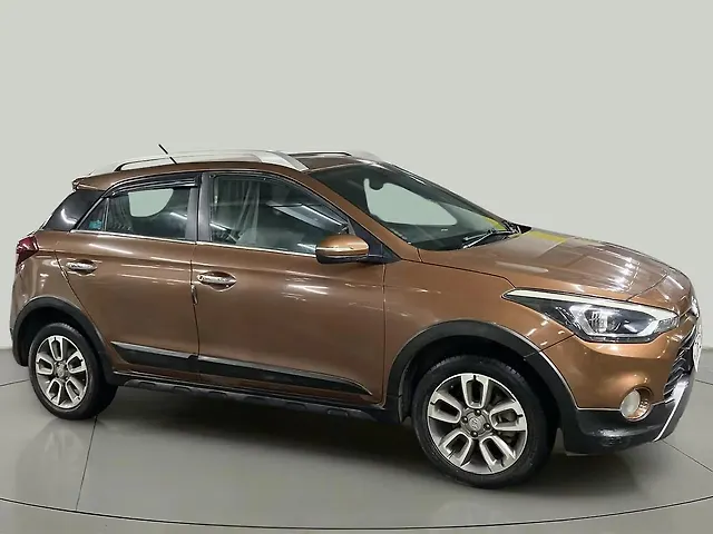 Used 2016 Hyundai i20 Active in Navi Mumbai