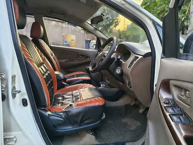 Used Toyota Innova [2015-2016] 2.5 G BS IV 8 STR in Kanpur