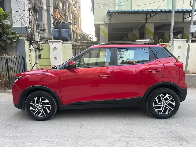 Used Mahindra XUV300 [2019-2024] W8 (O) 1.5 Diesel AMT in Hyderabad