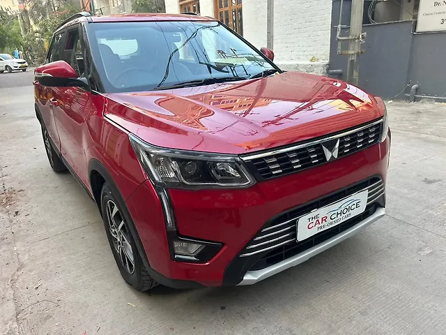 Used Mahindra XUV300 [2019-2024] W8 (O) 1.5 Diesel AMT in Hyderabad