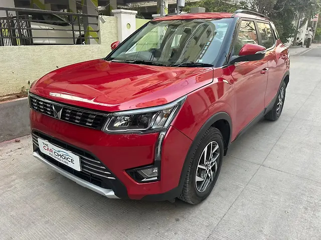 Used Mahindra XUV300 [2019-2024] W8 (O) 1.5 Diesel AMT in Hyderabad