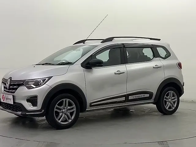 Used 2022 Renault Triber in Delhi