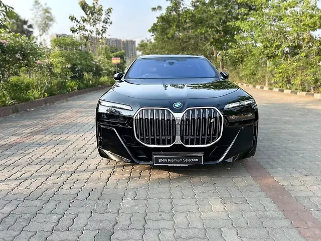 Used 2023 BMW i7 in Vapi