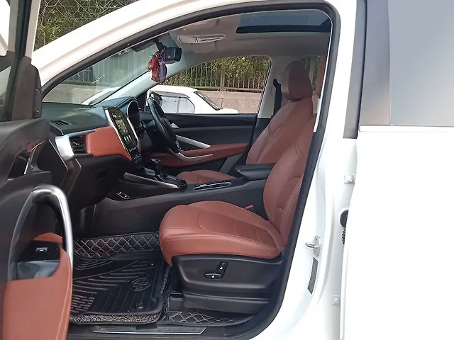 Used MG Hector Plus [2020-2023] Sharp 1.5 Petrol Turbo CVT 6-STR in Delhi