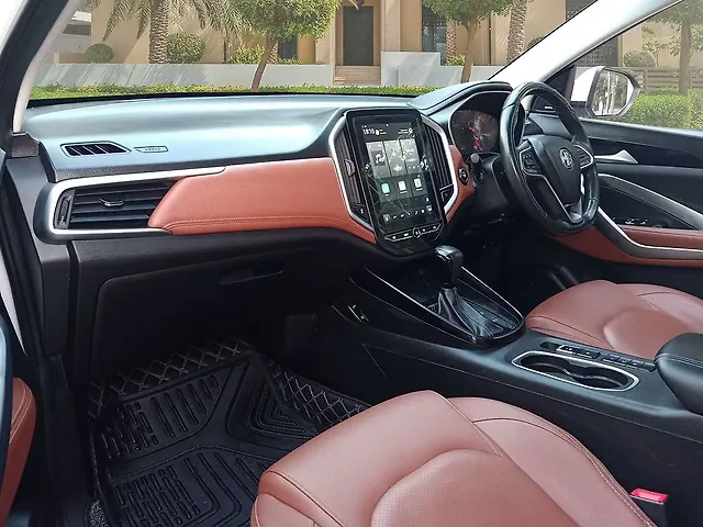 Used MG Hector Plus [2020-2023] Sharp 1.5 Petrol Turbo CVT 6-STR in Delhi