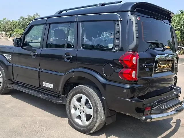 Used Mahindra Scorpio S11 MT 7S in Lucknow