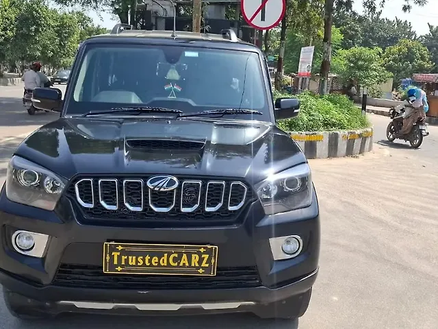 Used Mahindra Scorpio S11 MT 7S in Lucknow