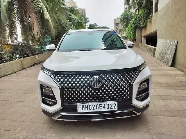 Used 2024 MG Hector Plus in Mumbai