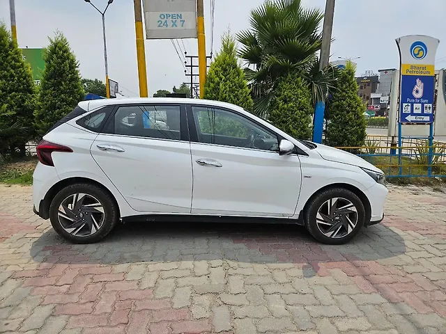 Used Hyundai i20 [2020-2023] Asta 1.0 Turbo DCT in Dehradun