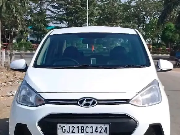 Used 2017 Hyundai Xcent in Vapi