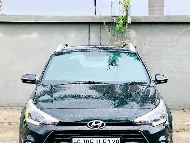 Used 2015 Hyundai i20 Active in Vapi