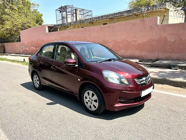Used 2015 Honda Amaze in Delhi