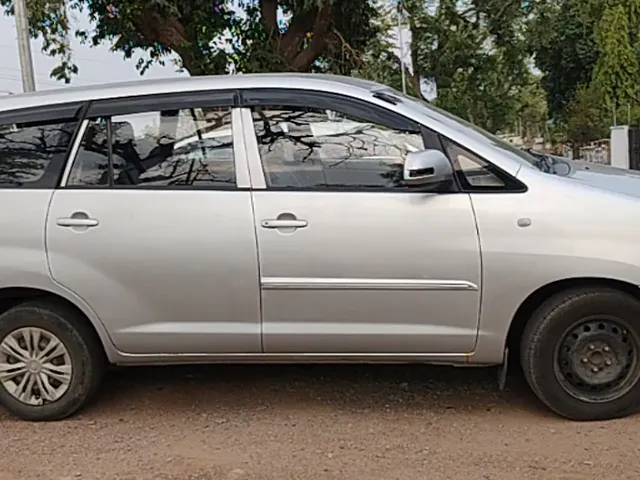 Used Toyota Innova [2013-2014] 2.5 G 8 STR BS-III in Satna