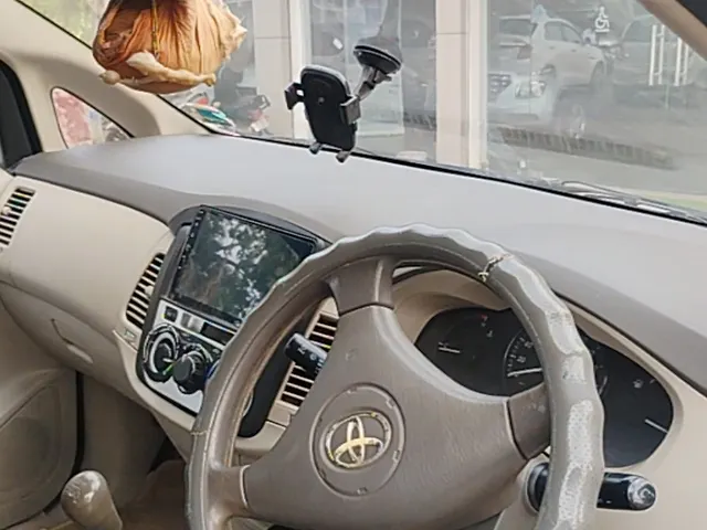 Used Toyota Innova [2013-2014] 2.5 G 8 STR BS-III in Satna