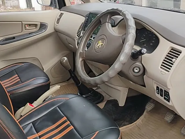 Used Toyota Innova [2013-2014] 2.5 G 8 STR BS-III in Satna
