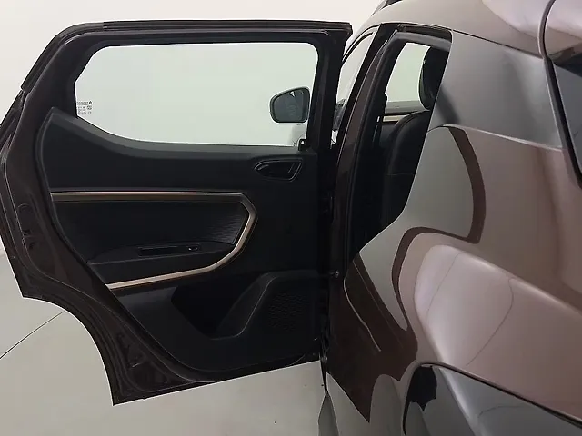 Used Renault Kiger [2022-2023] RXT (O) MT in Delhi