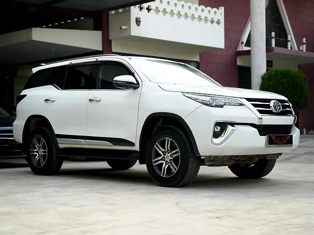 Used Toyota Fortuner [2016-2021] 2.8 4x2 MT [2016-2020] in Jaipur