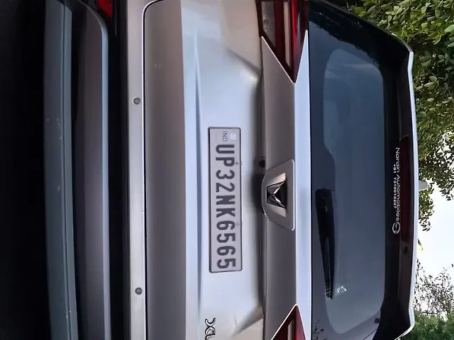 Used Mahindra Old Generation XUV700 AX 5 Diesel AT 7 STR [2021] in Lucknow
