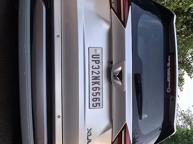 Used Mahindra Old Generation XUV700 AX 5 Diesel AT 7 STR [2021] in Lucknow