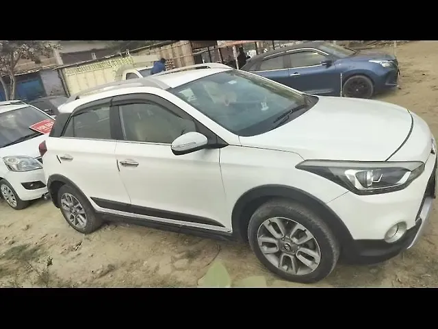 Used Hyundai i20 Active 1.2 SX in Motihari