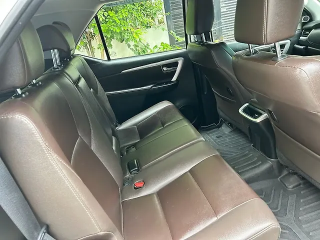 Used Toyota Fortuner [2016-2021] 2.8 4x2 AT [2016-2020] in Hyderabad