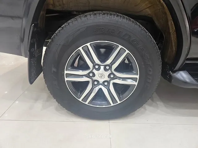 Used Toyota Fortuner [2016-2021] 2.8 4x2 AT [2016-2020] in Kanpur