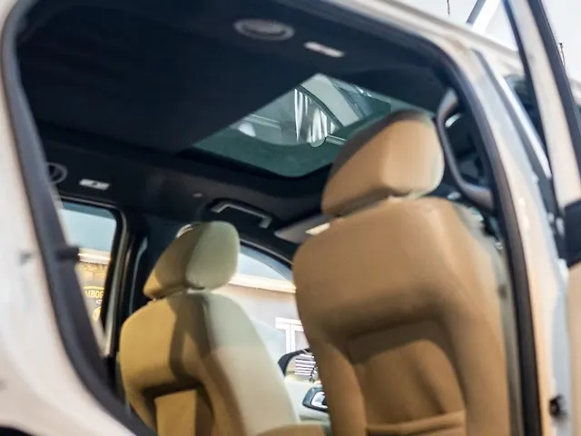 Used Ford Endeavour [2016-2019] Titanium 3.2 4x4 AT in Dehradun