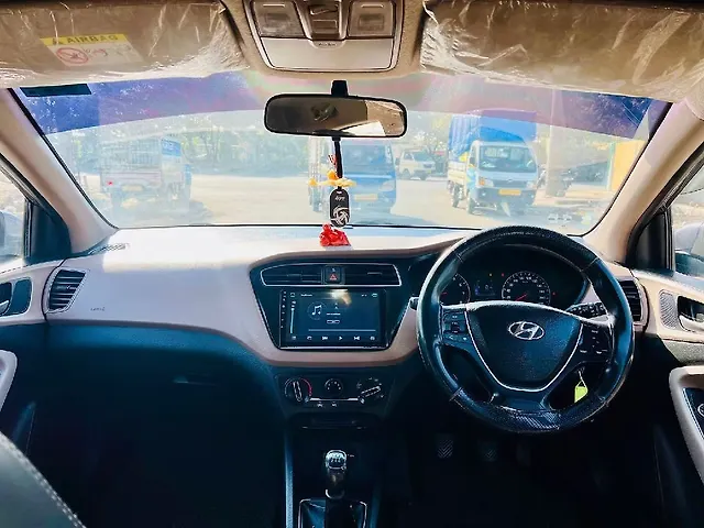 Used Hyundai i20 [2020-2023] Magna 1.2 MT [2020-2023] in Surat